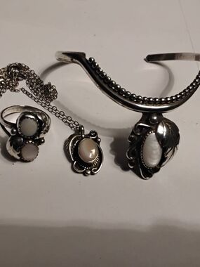 Vintage Navajo Sterling Silver Mother-of-Pearl Bracelet, Pendant & Ring Set